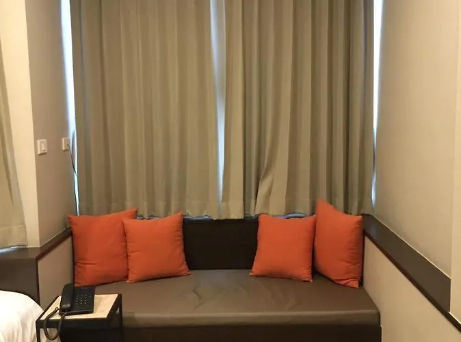 Hotel Ywca