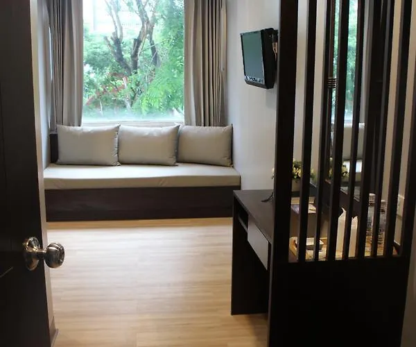 Hotel Ywca 3*