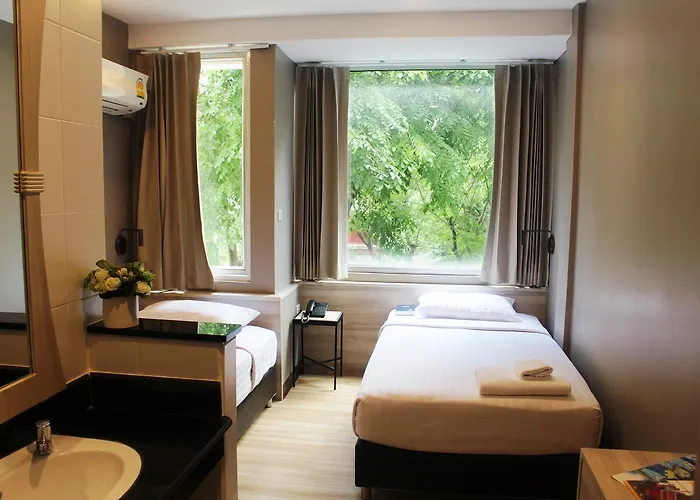 Hotel Ywca 3*