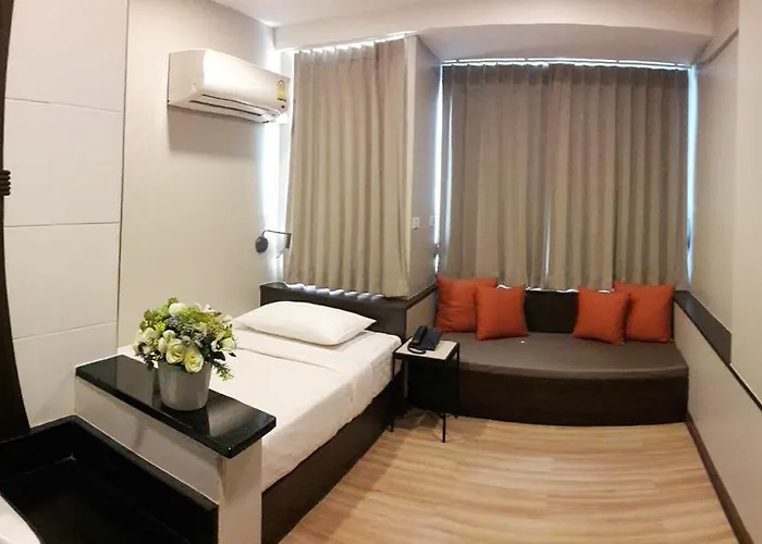 Hotel Ywca